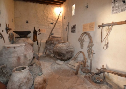 Музей сельского хозяйства в деревне Като Дрис